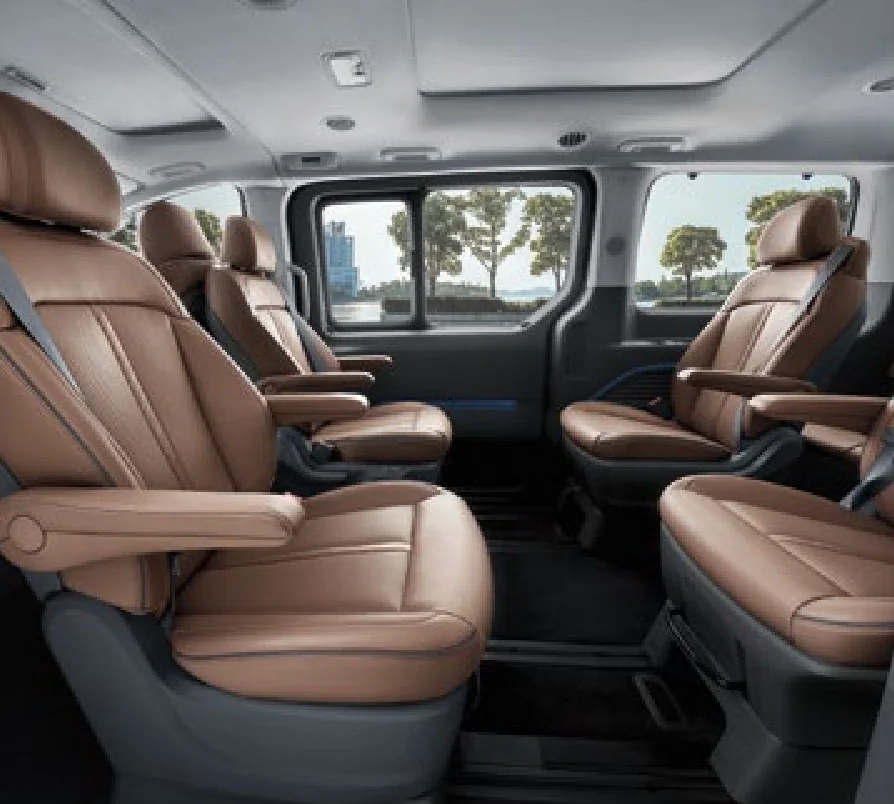 9-seater flexible luxury visual 15
